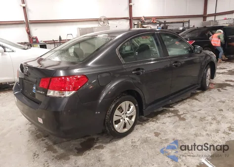 2011 Subaru Legacy 2.5I z USA, uszkodzony, nr VIN 4S3BMCA68B3244983